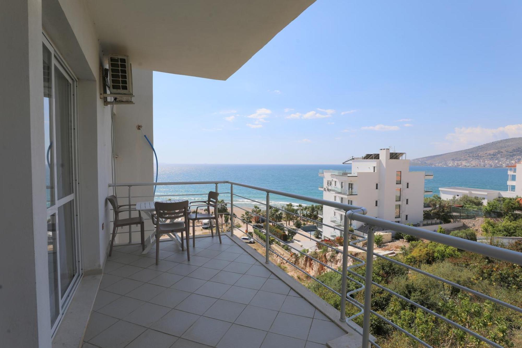 Blue Bay Apartments Sarandë Exterior foto