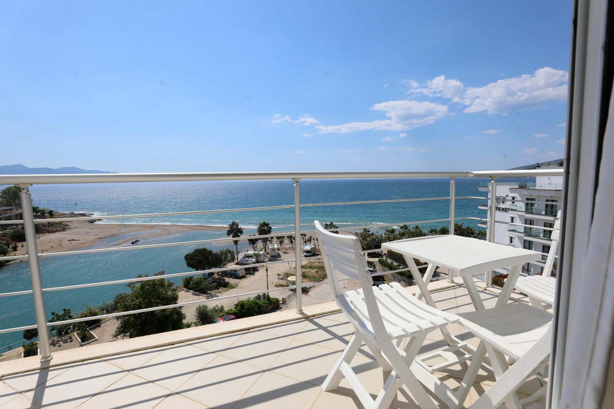 Blue Bay Apartments Sarandë Exterior foto