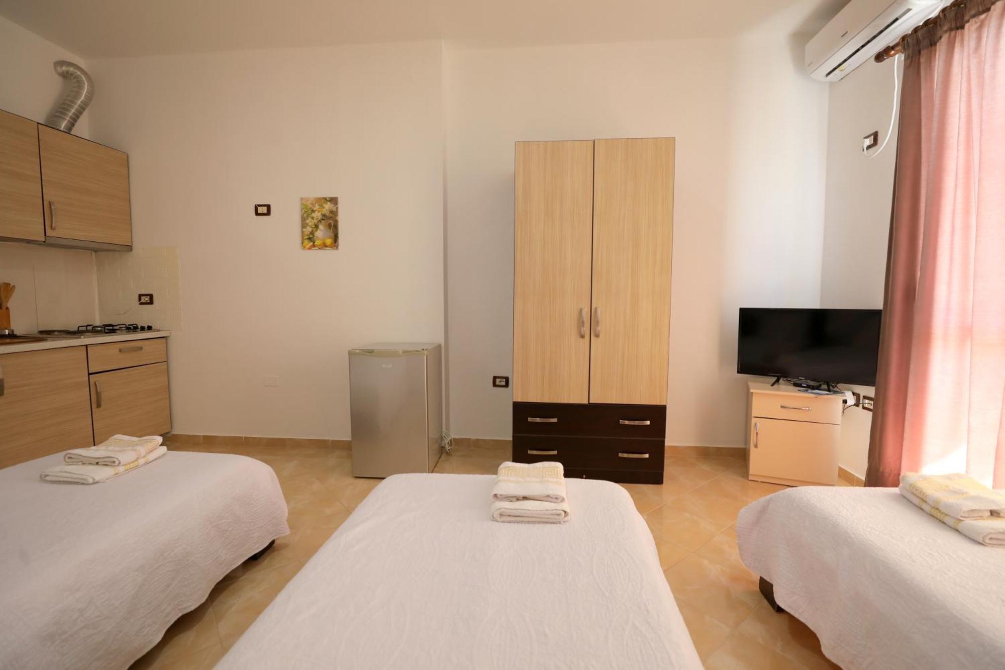 Blue Bay Apartments Sarandë Exterior foto