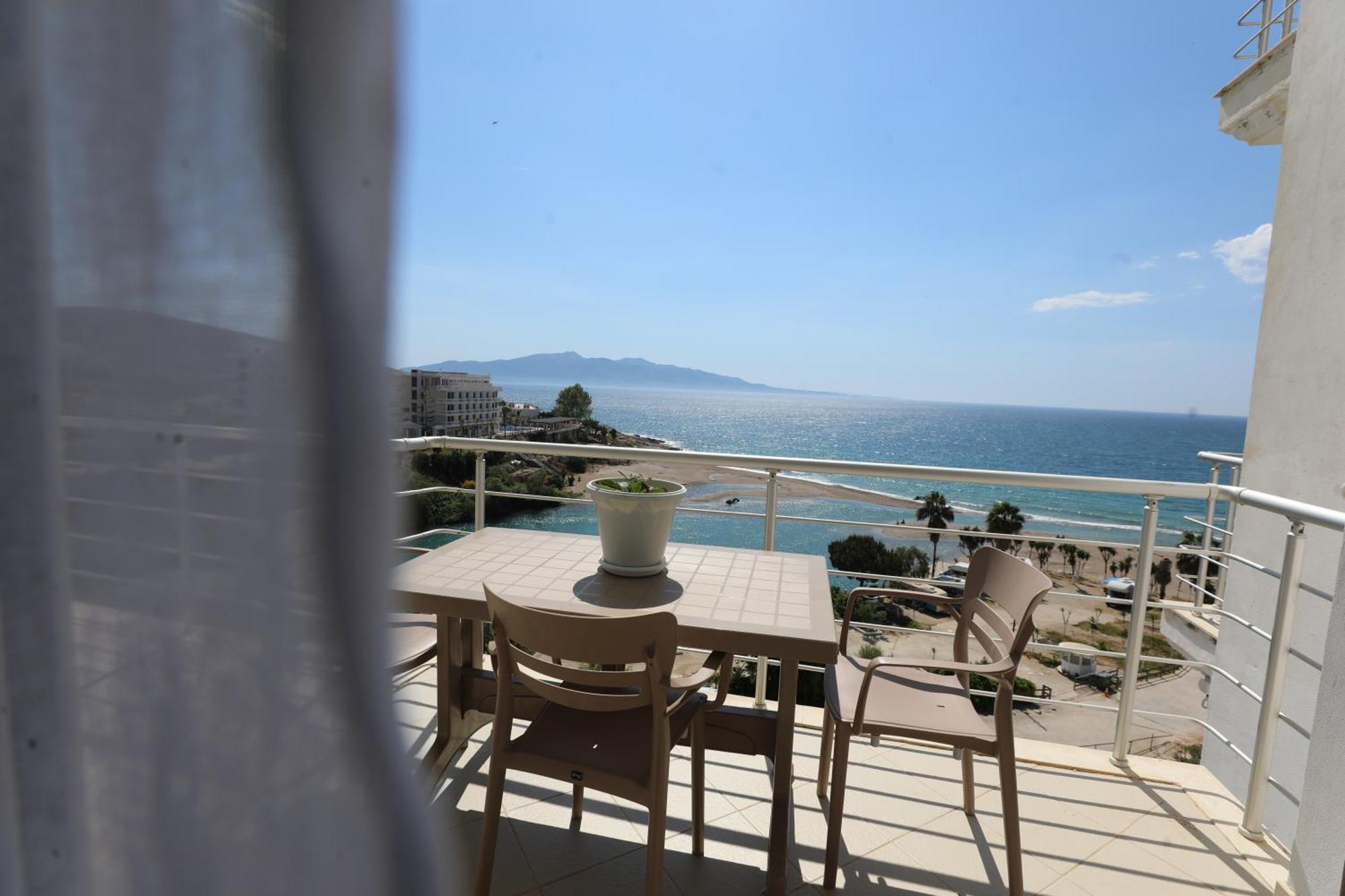 Blue Bay Apartments Sarandë Exterior foto