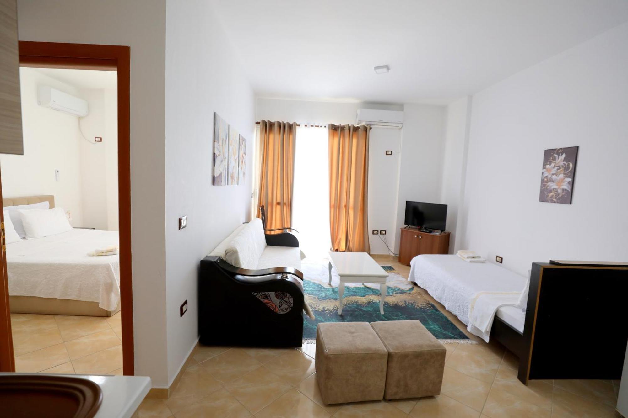 Blue Bay Apartments Sarandë Exterior foto